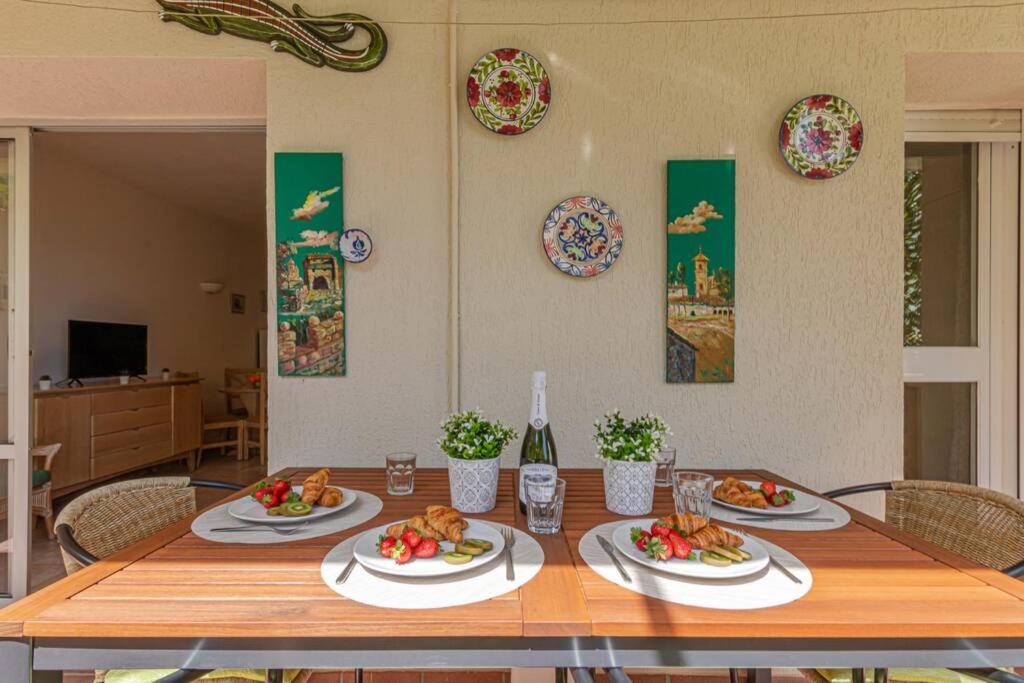 797 Holiday Rentals- Precioso Piso Con Vistas Al Jardin En Benalbeach Benalmádena Exteriér fotografie
