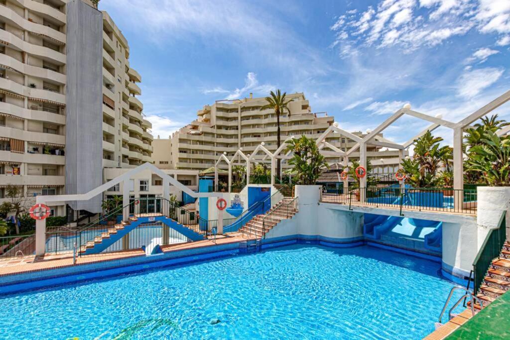 797 Holiday Rentals- Precioso Piso Con Vistas Al Jardin En Benalbeach Benalmádena Exteriér fotografie