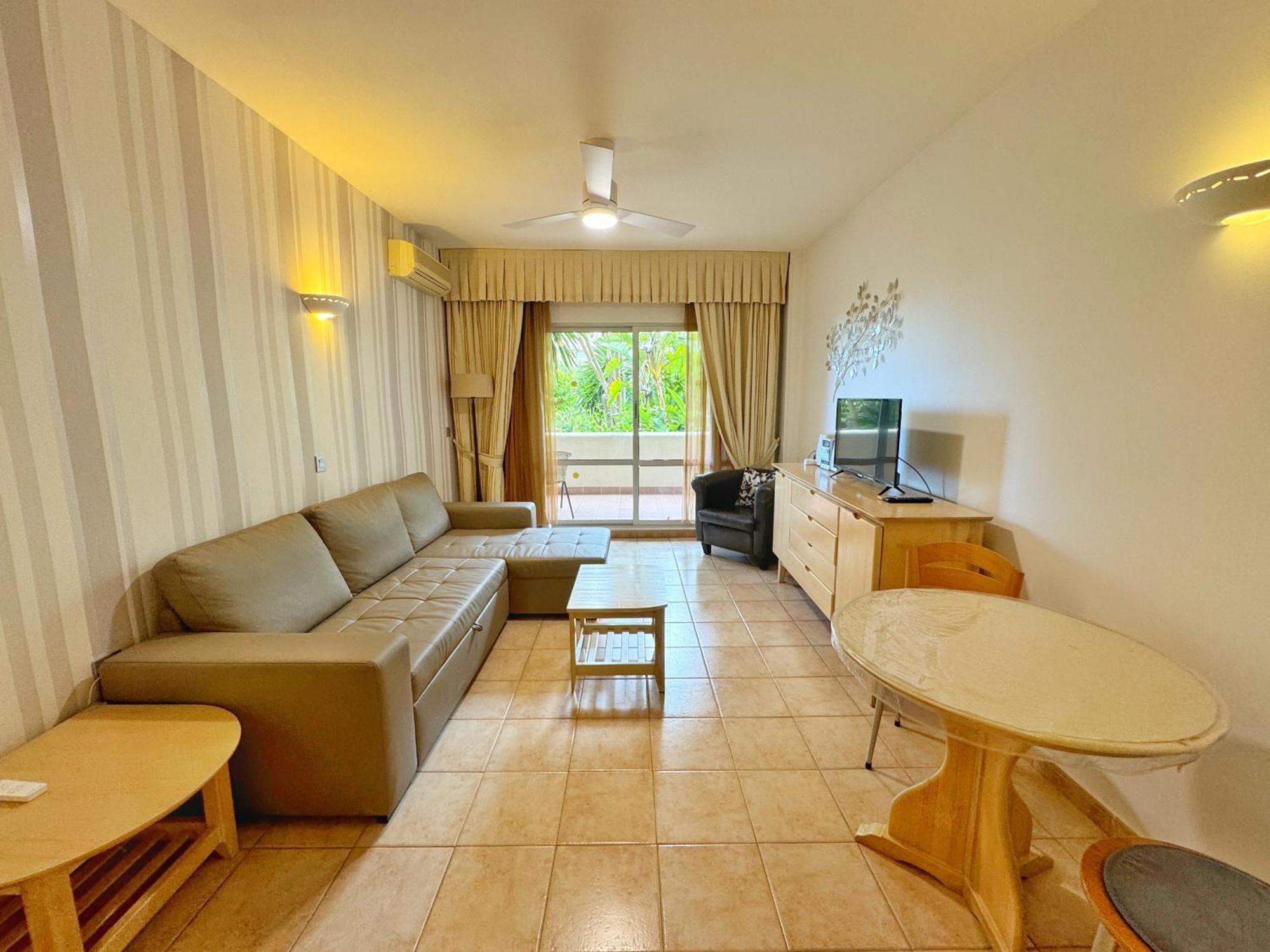 797 Holiday Rentals- Precioso Piso Con Vistas Al Jardin En Benalbeach Benalmádena Exteriér fotografie