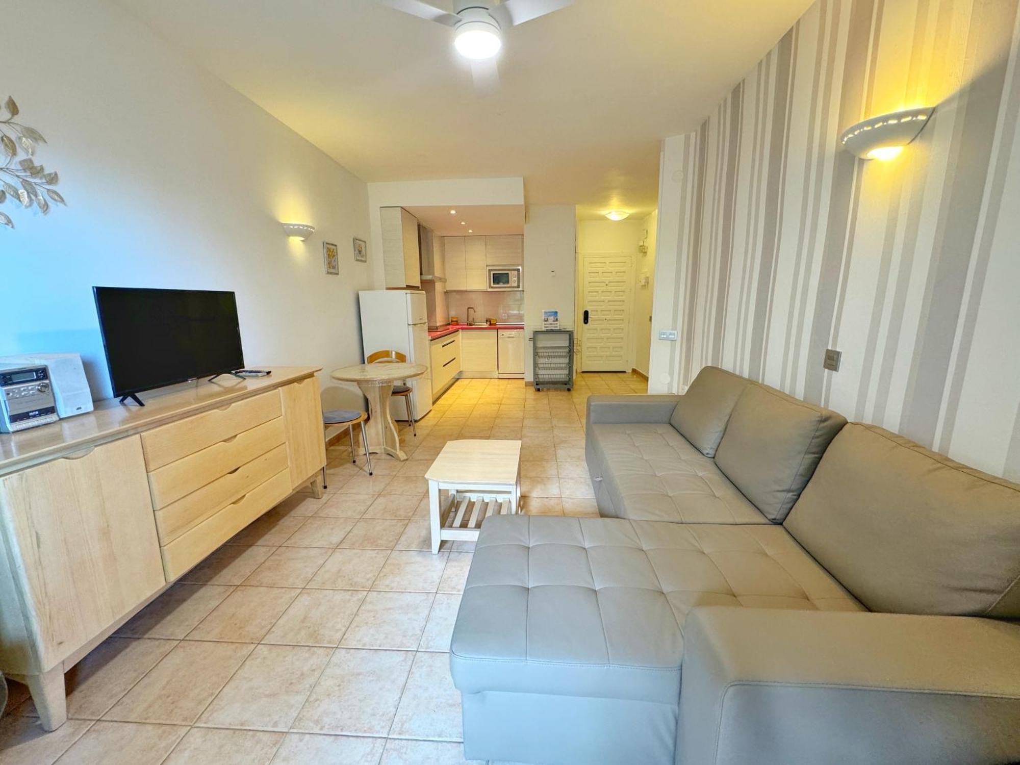 797 Holiday Rentals- Precioso Piso Con Vistas Al Jardin En Benalbeach Benalmádena Exteriér fotografie